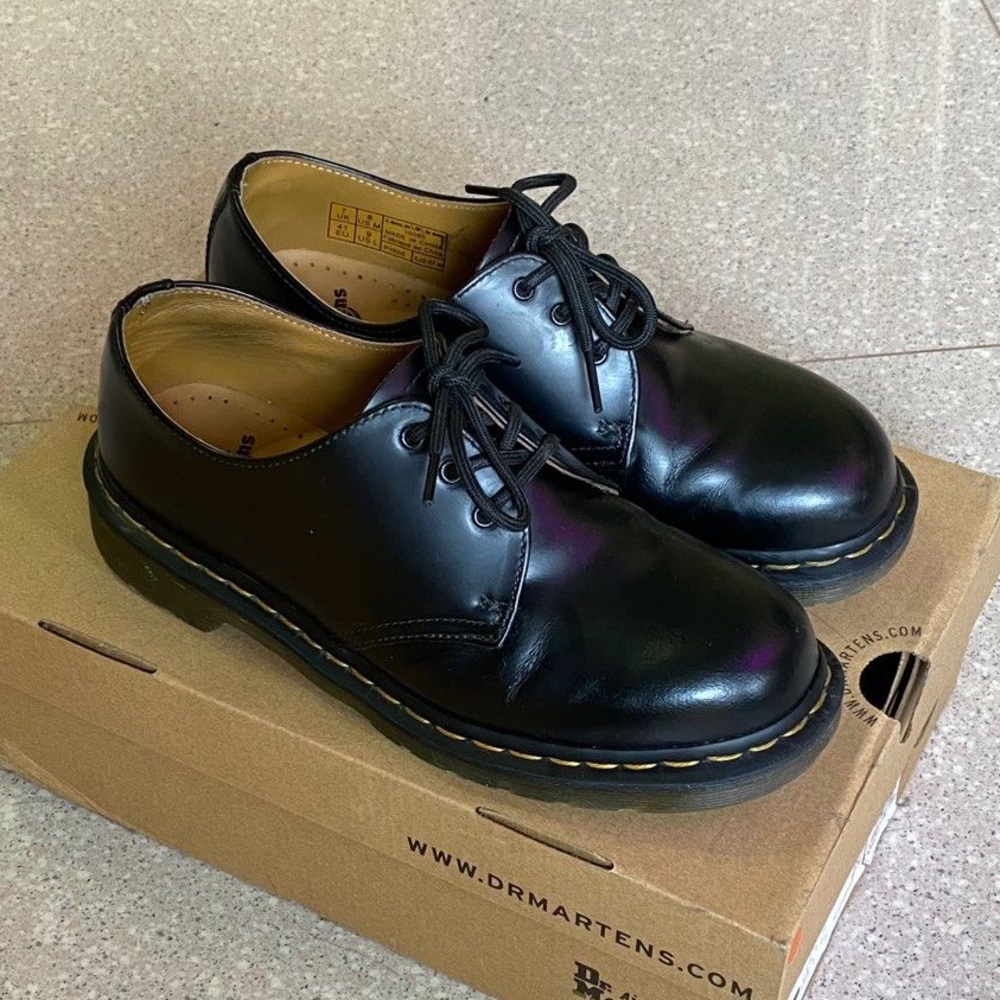 Dr Martens women's black 1461